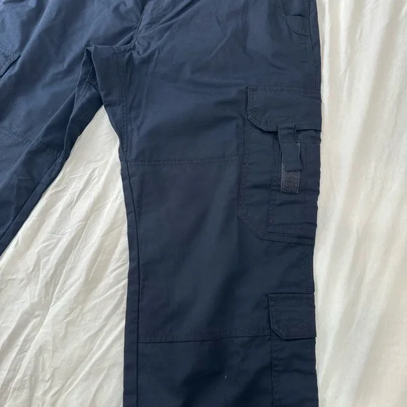 5.11 Tactical Navy Blue Cargo Pants - Picture 6 of 16